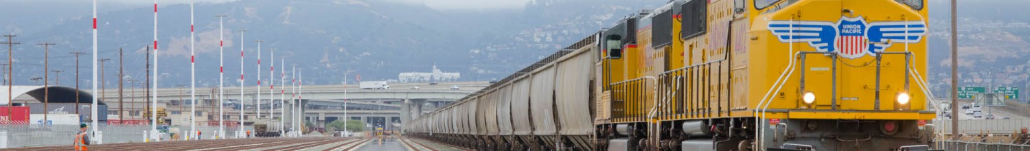 Image of Port of Oakland seeks to move more cargo via rails