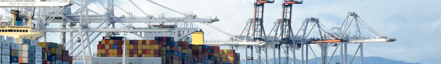 Image of Port of Oakland free harbor tours return May through October